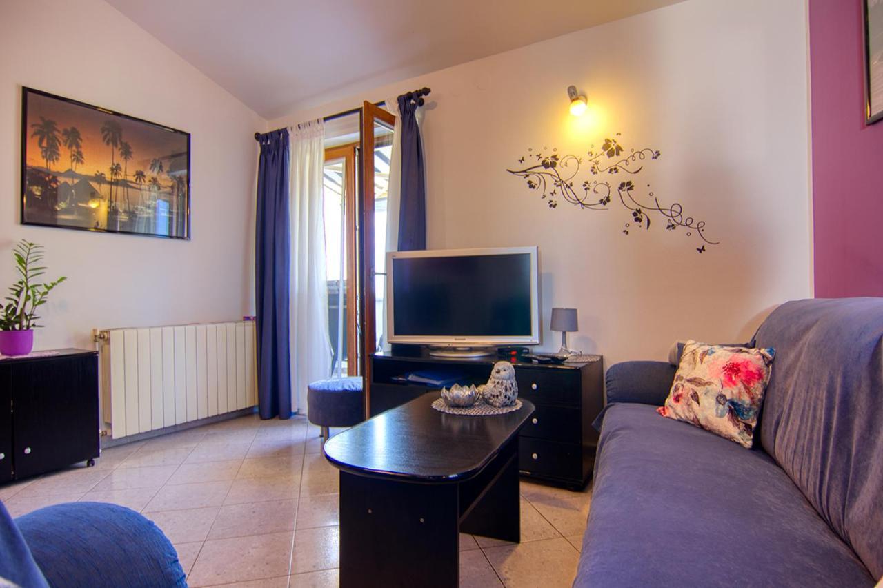 Apartment Nela Vinkuran Luaran gambar