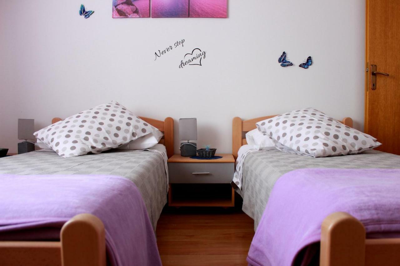 Apartment Nela Vinkuran Luaran gambar