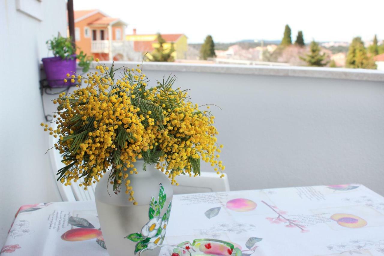 Apartment Nela Vinkuran Luaran gambar
